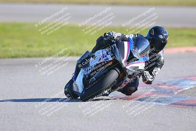media/Jan-20-2023-Fastrack Riders (Fri) [[f2ad32aba3]]/Private/session 5 turn 13/